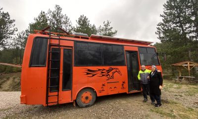 Eski Otobüsü Yaşam Alanı Haline Getirdiler