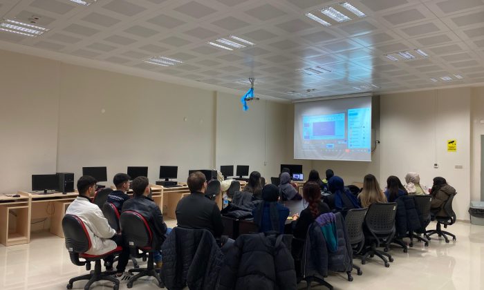 Reklam Atölyesi’nde “Keşke Üniversitedeyken Bilseydim Dediklerim” Etkinliği