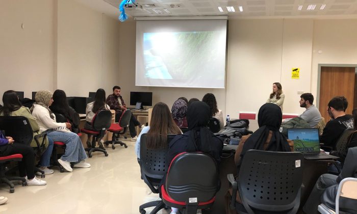 Kastamonu Üniversitesi İletişim Fakültesi’nde Reklam Senaryosu Yazma Eğitimi