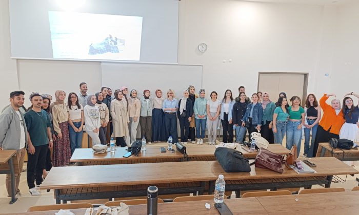 PDR Topluluğu Film Analizi Etkinliği Düzenledi