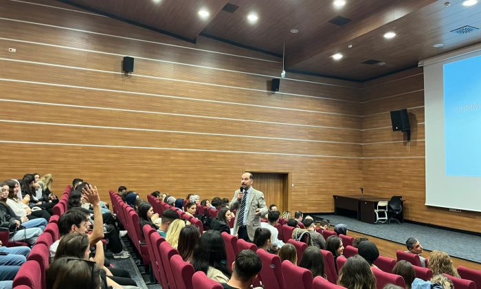 İletişim Fakültesi’nde “Kırım’ın İşgali ve Kırım Gerçeği” Konferansı