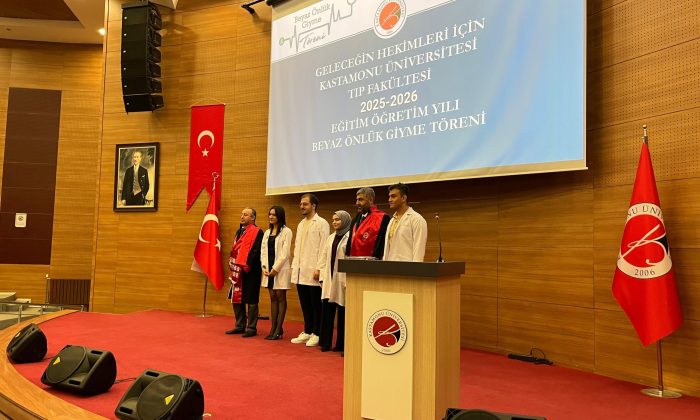 <strong>Kastamonu Üniversitesi Tıp Fakültesi’nde doktor adaylarının beyaz önlük giyme heyecanı</strong>
