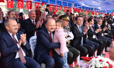 Koca çınarın yıl dönümü coşkuyla kutlandı 