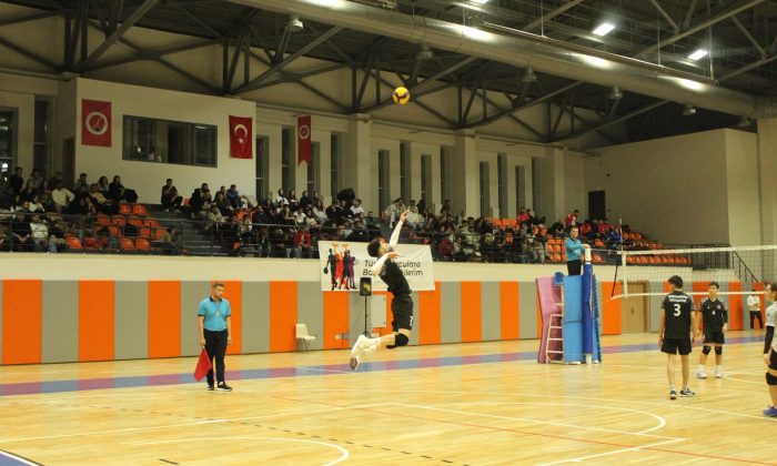 Ay Yıldız’da Kastamonu Üniversitesi Galip Geldi