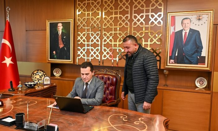 Kastamonu Üniversitesi Rektörü Prof. Dr. Ahmet Hamdi Topal, Anadolu Ajansı’nın “Yılın Kareleri” Oylamasına Katıldı