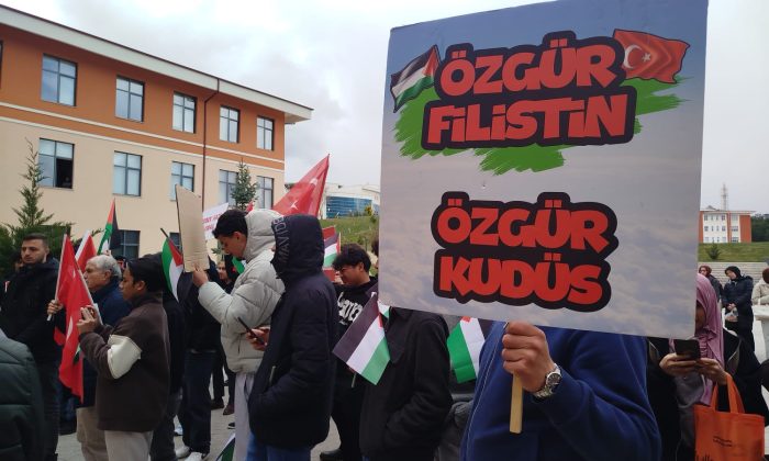 Kastamonu Üniversitesi’nde Filistin İçin Yürüyüş: “Soykırımı Kanıksamayacağız”