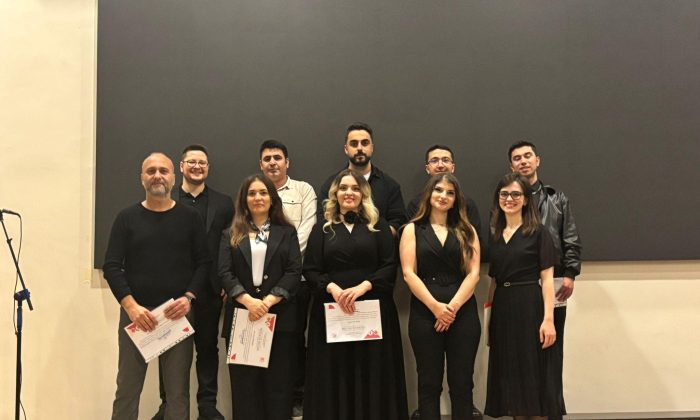 20. Yıl Coşkusu: Eğitim Fakültesi Güzel Sanatlar Eğitimi Bölümü Müzik Eğitimi Öğrencilerinden Yıl Sonu Konseri